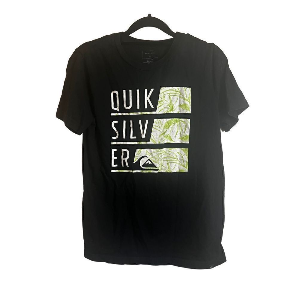 Quiksilver boys graphic black tshirt size large.
